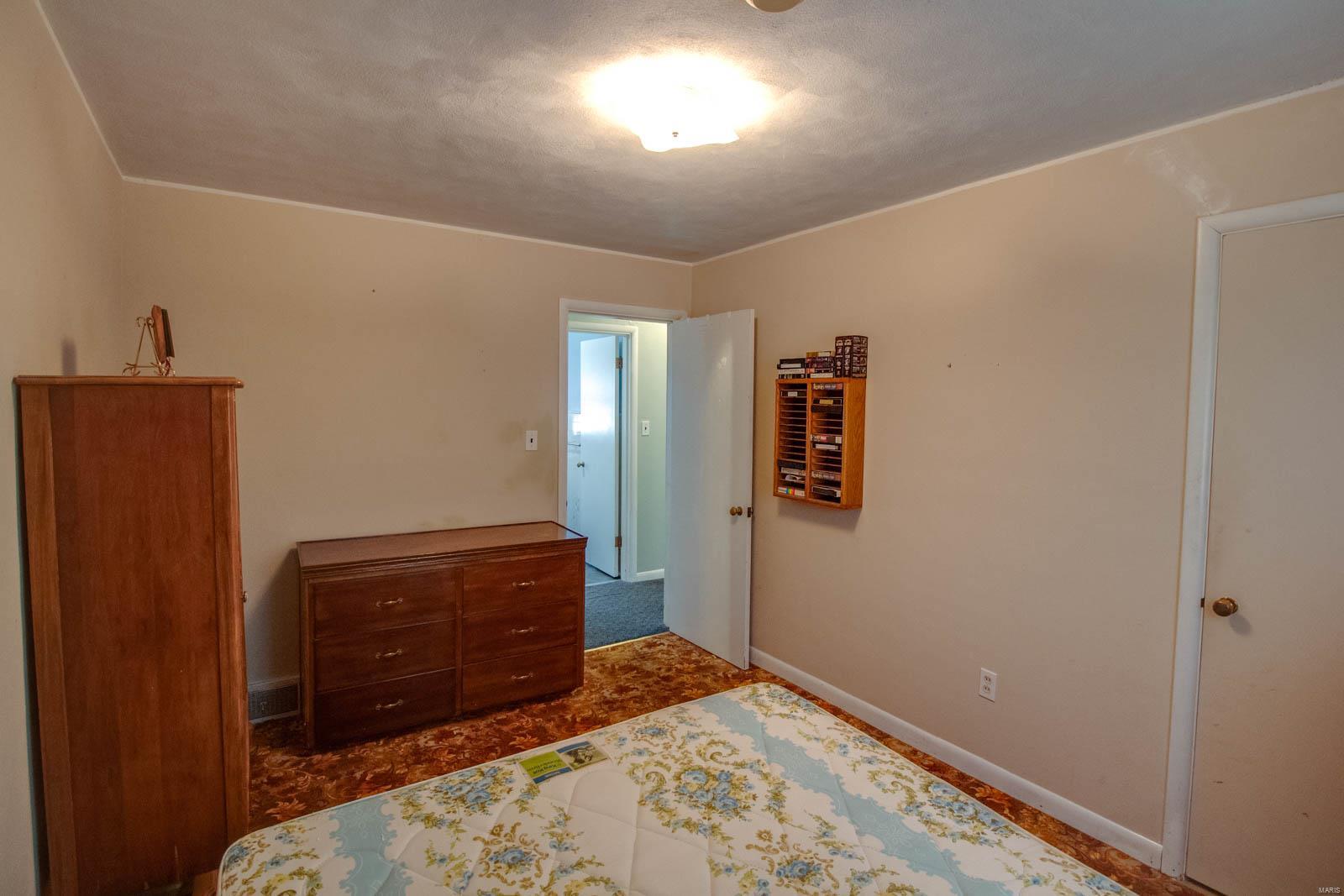 543 Carlinville Road Shipman, IL 62685 - Photo 16 of 29 Gallery Image 16