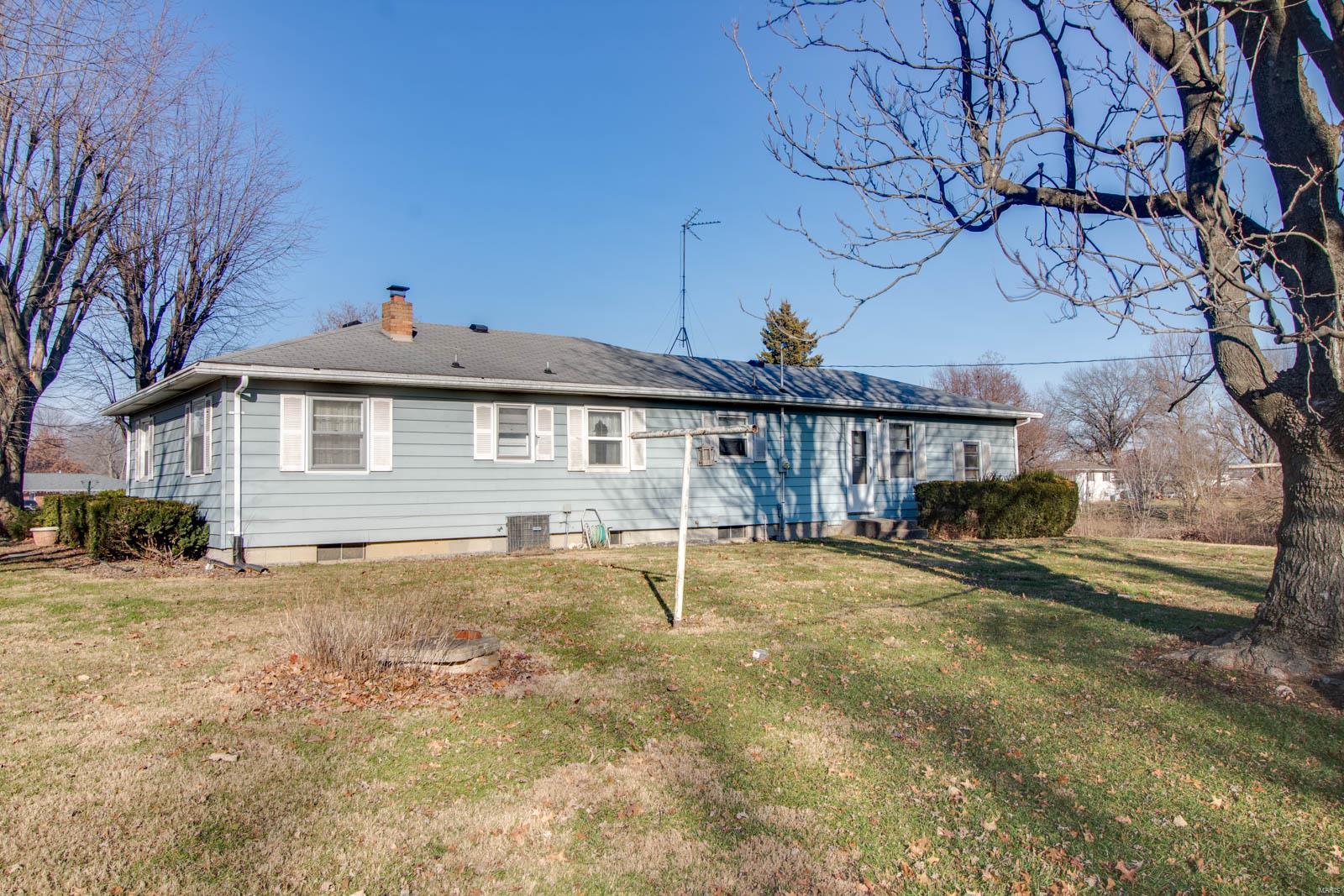 543 Carlinville Road Shipman, IL 62685 - Photo 29 of 29 Gallery Image 29