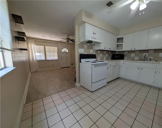 $1,300 | 216 Maplewood Street, Slidell, LA 70460