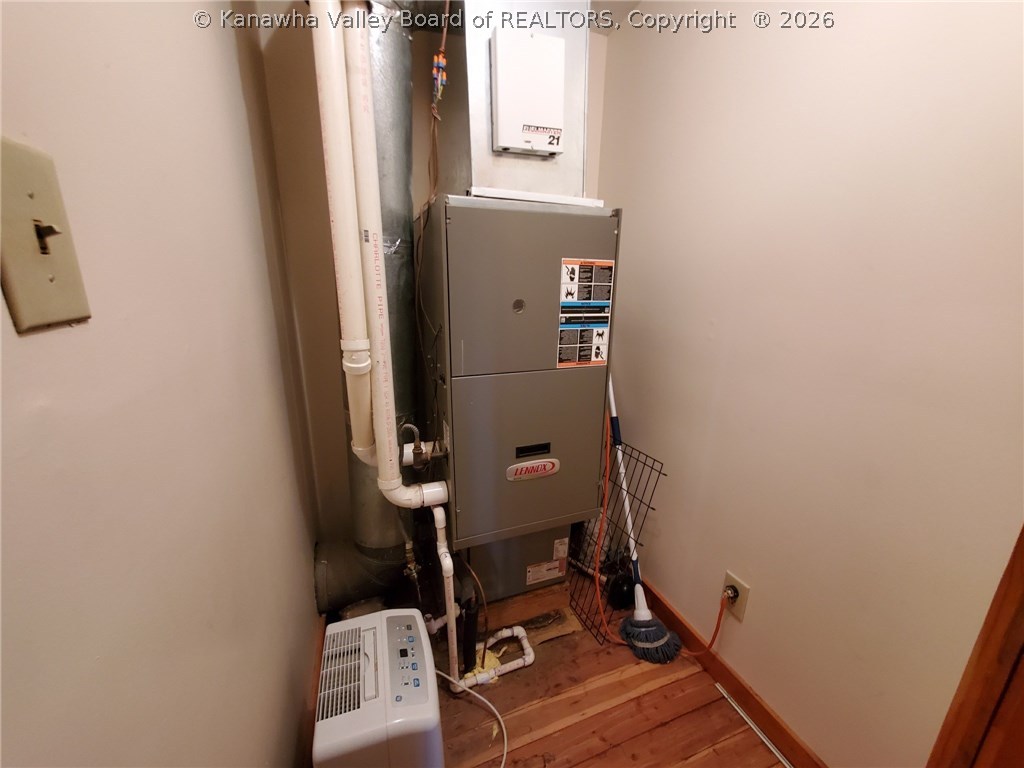 1108 Garfield Heights Road Le Roy, WV 25252 - Photo 16 of 26 Gallery Image 16