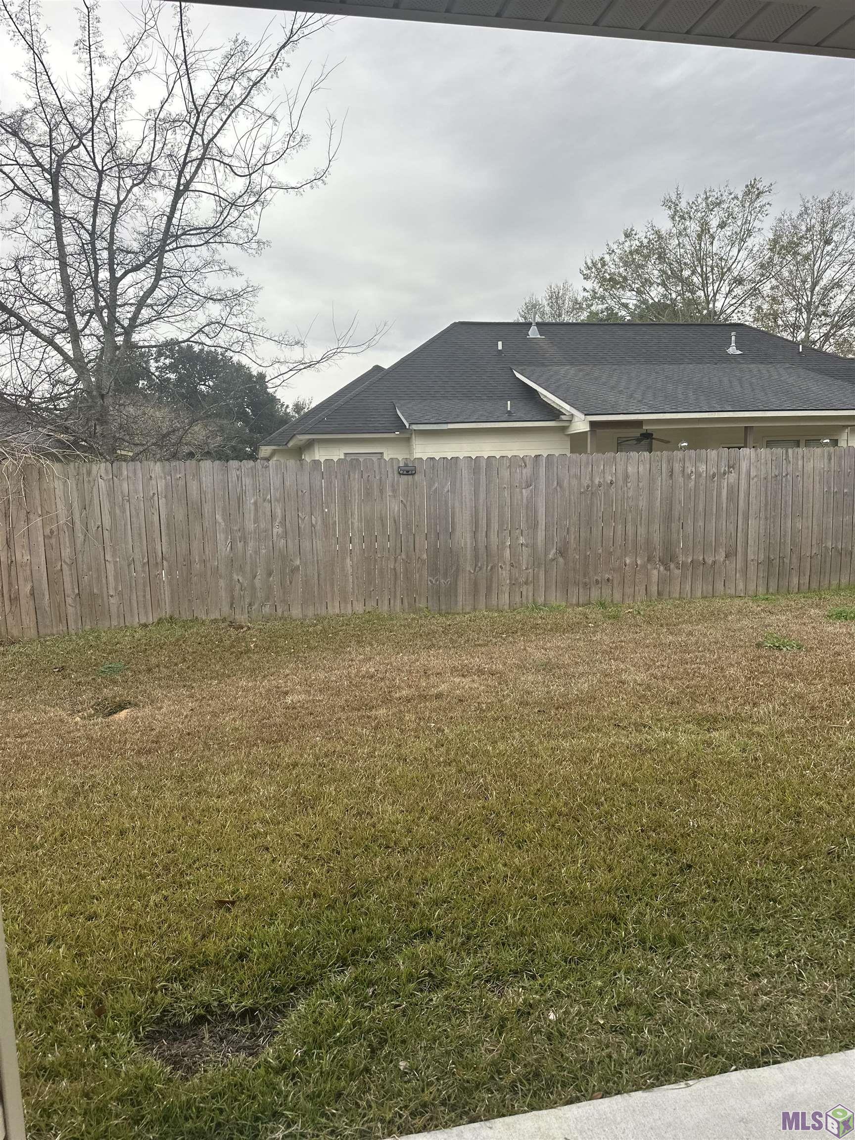 8926 Asoka Avenue Baton Rouge, LA 70810 - Photo 2 of 16