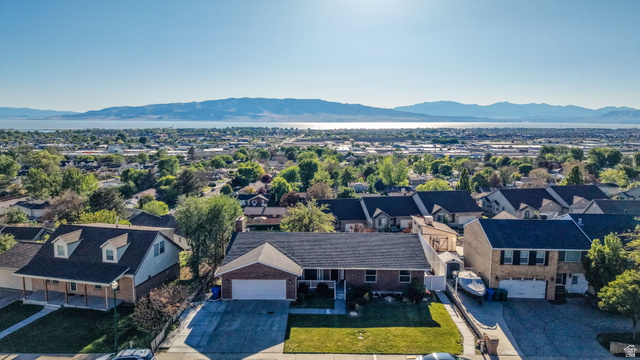 324 Ridgecrest Drive Orem, UT 84058 - Photo 2 of 43