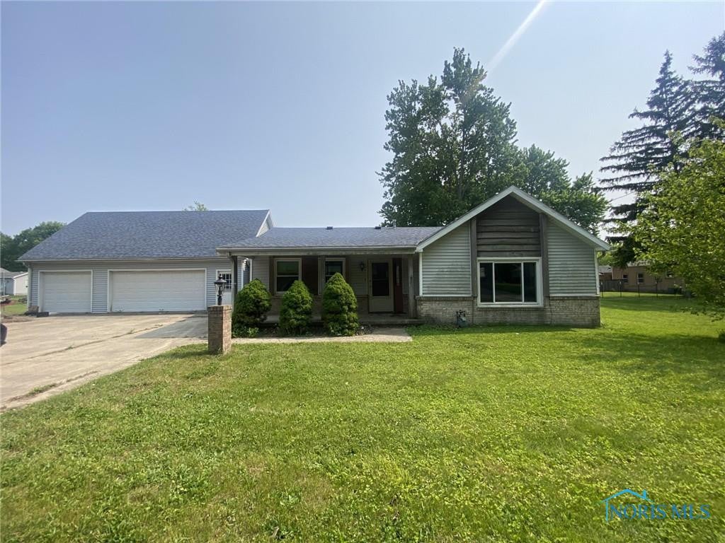 6118 Bryan Road Oregon, OH 43616 - Photo 2 of 20 Gallery Image 2