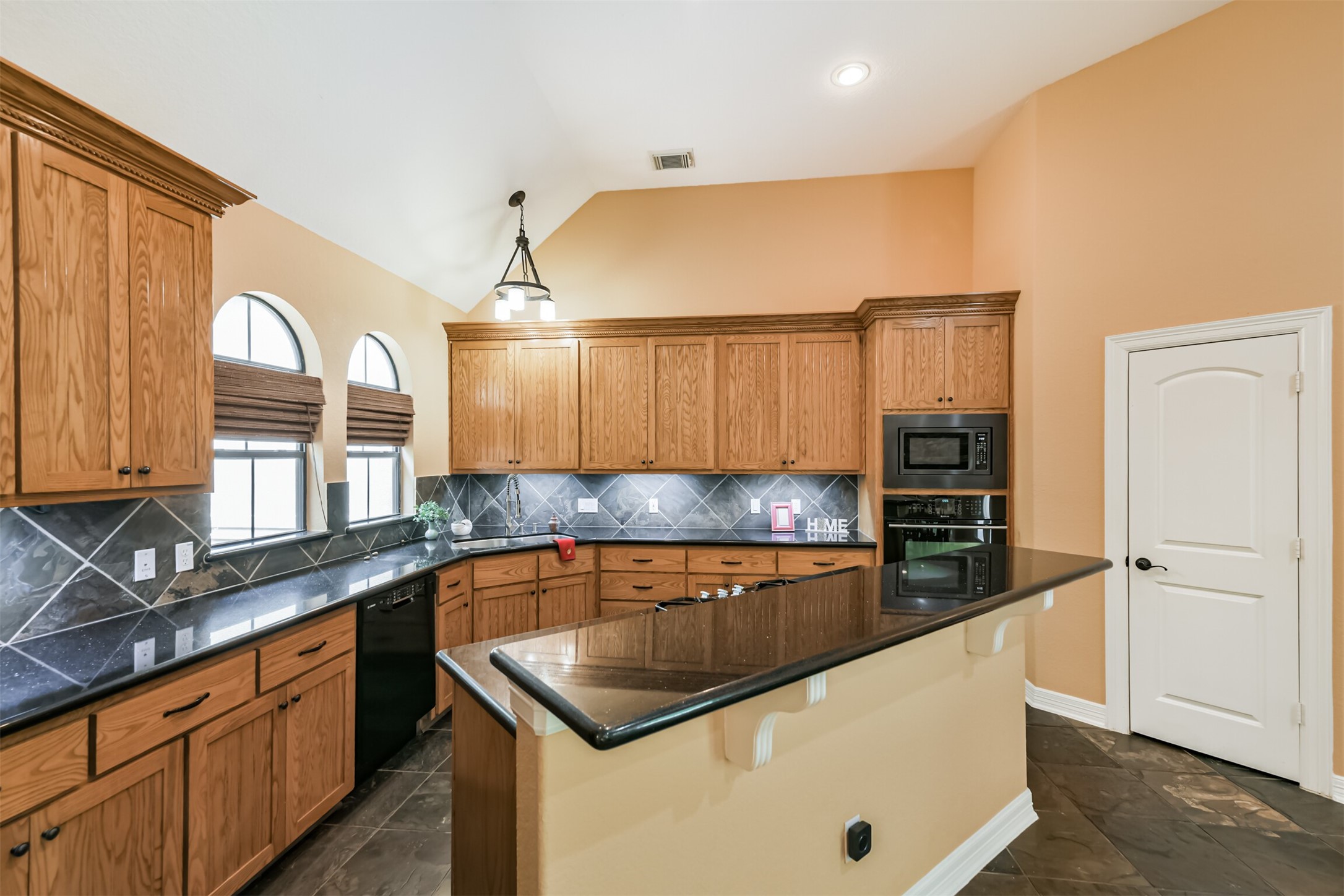 26150 Crown Ranch Boulevard Montgomery, TX 77316 - Photo 11 of 50