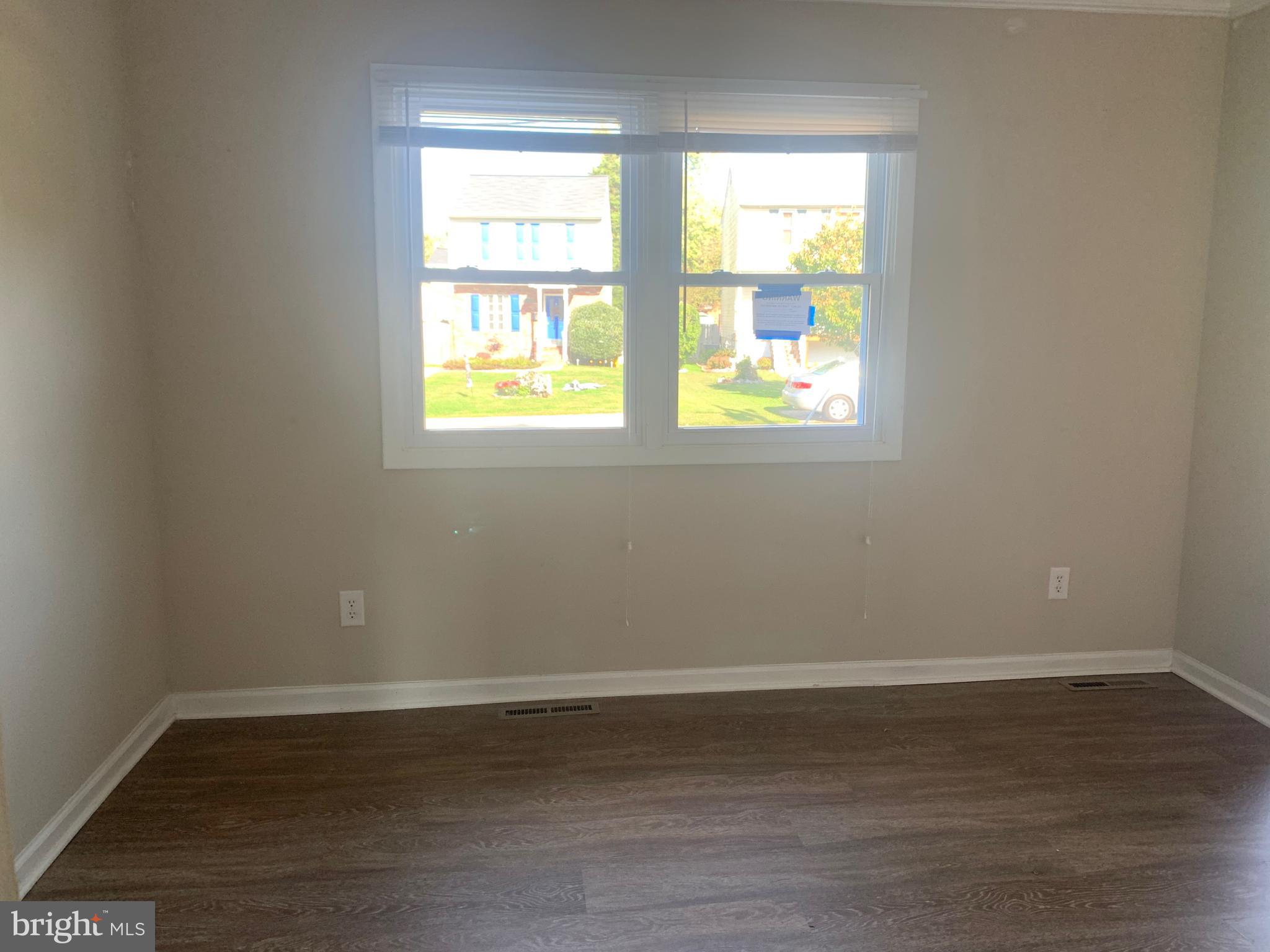 8466 Byrd Road Pasadena, MD 21122 - Photo 4 of 18 Gallery Image 4