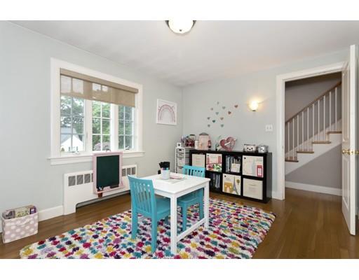 49 Locksley Road Lynnfield, MA 01940 - Photo 17 of 38 Gallery Image 17