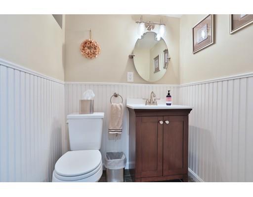 49 Locksley Road Lynnfield, MA 01940 - Photo 29 of 38 Gallery Image 29