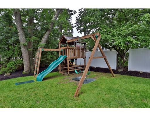 49 Locksley Road Lynnfield, MA 01940 - Photo 32 of 38 Gallery Image 32