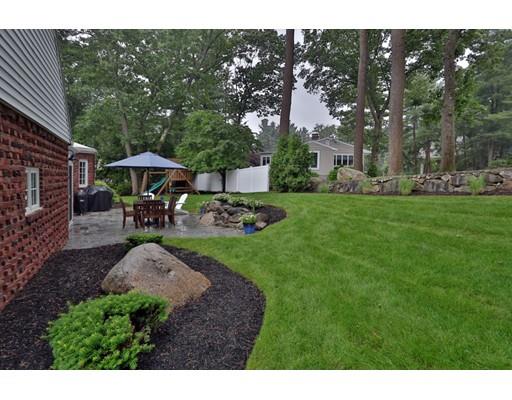 49 Locksley Road Lynnfield, MA 01940 - Photo 35 of 38 Gallery Image 35