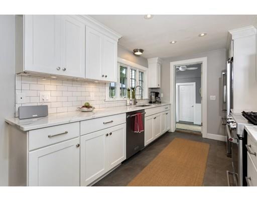 49 Locksley Road Lynnfield, MA 01940 - Photo 10 of 38 Gallery Image 10