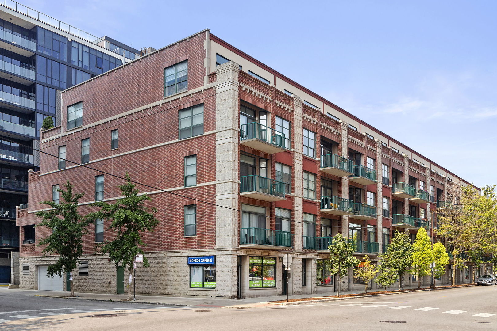 841 West Monroe Street, Unit 4B Chicago, IL 60607 - Photo 25 of 25 a front view of a building