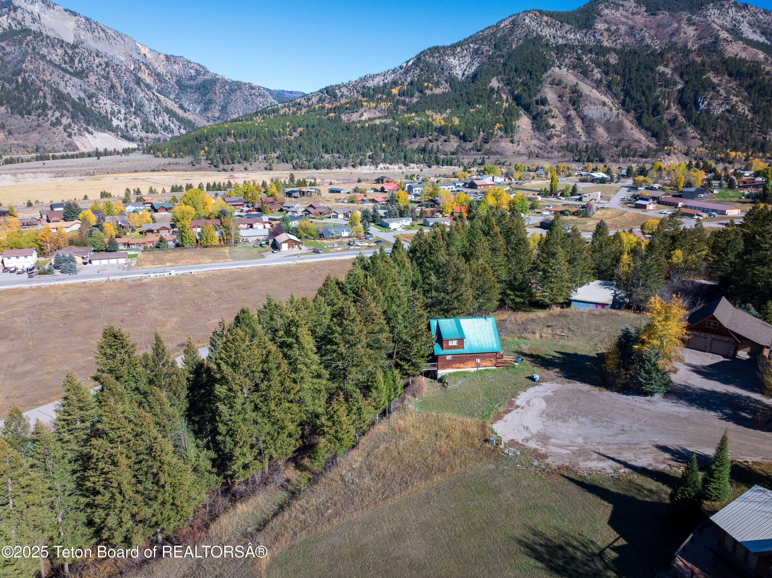 682 Overlook Circle Alpine, WY 83128 - Photo 16 of 16 682 Outlook_0089_D
