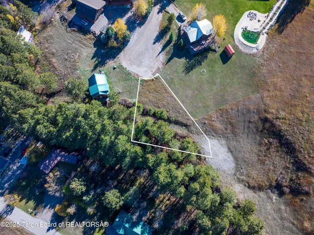 $199,000 | 682 Overlook Circle, Alpine, WY 83128