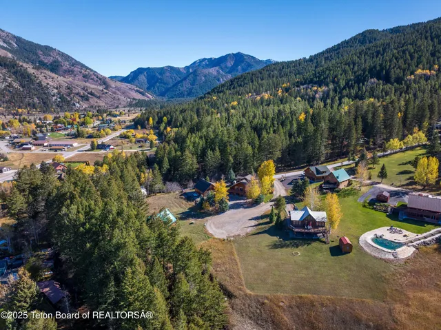 $199,000 | 682 Overlook Circle, Alpine, WY 83128