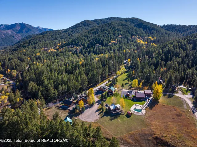 $199,000 | 682 Overlook Circle, Alpine, WY 83128