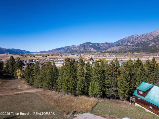 $199,000 | 682 Overlook Circle, Alpine, WY 83128