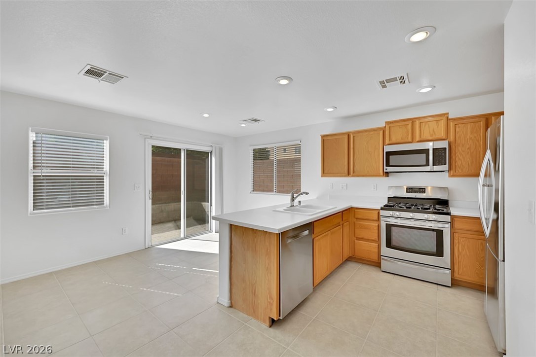 9986 Erie Stream Way Las Vegas, NV 89148 - Photo 6 of 19