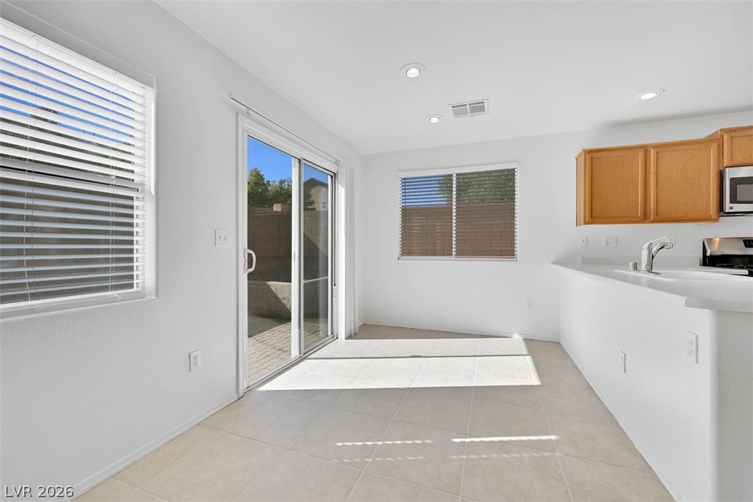 9986 Erie Stream Way Las Vegas, NV 89148 - Photo 9 of 19