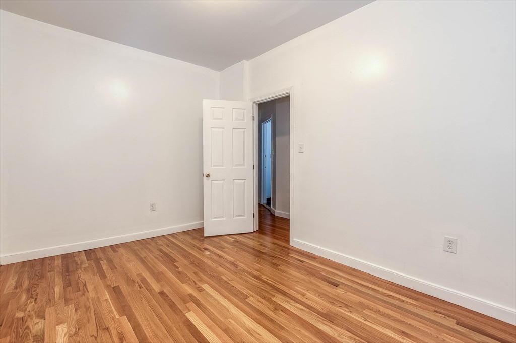 32 Hawthorne Street, Unit 1 Boston, MA 02119 - Photo 14 of 18