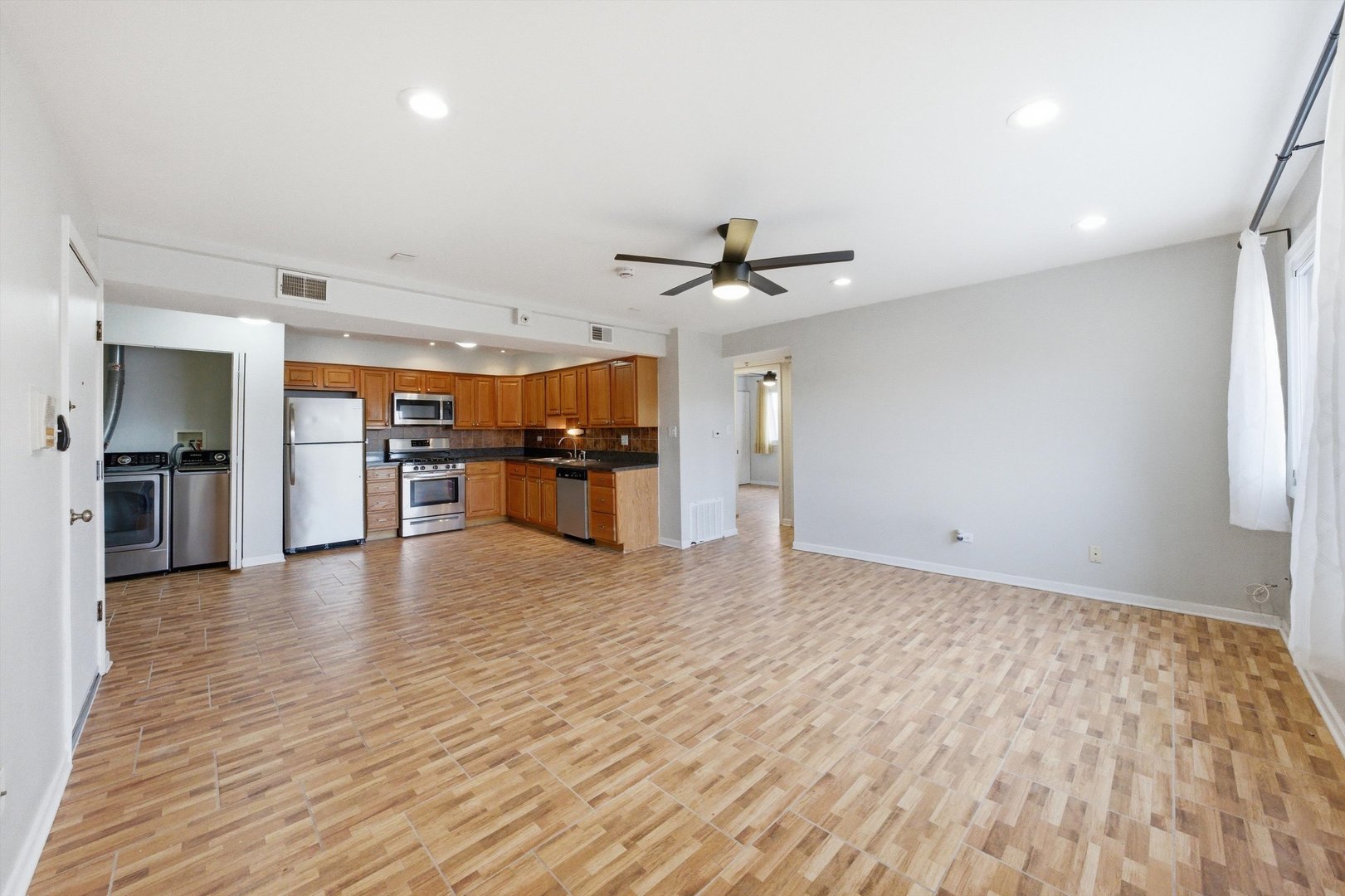 10440 Natoma Avenue, Unit 9 Chicago Ridge, IL 60415 - Photo 6 of 24