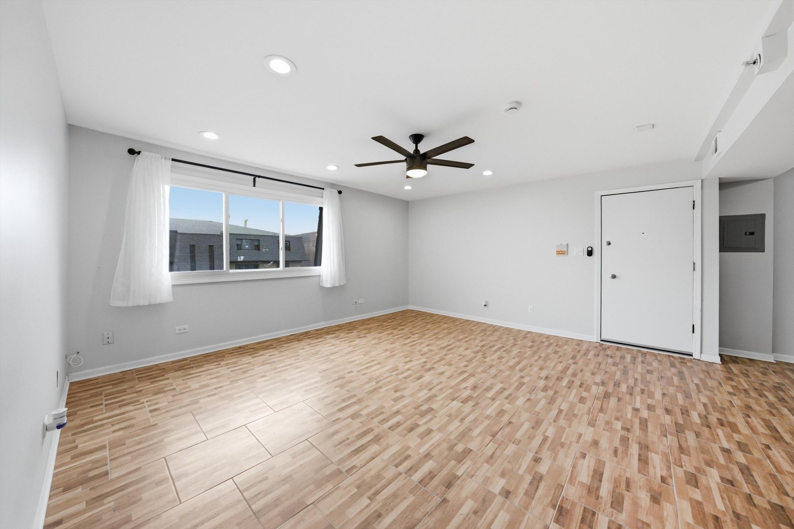 10440 Natoma Avenue, Unit 9 Chicago Ridge, IL 60415 - Photo 8 of 24