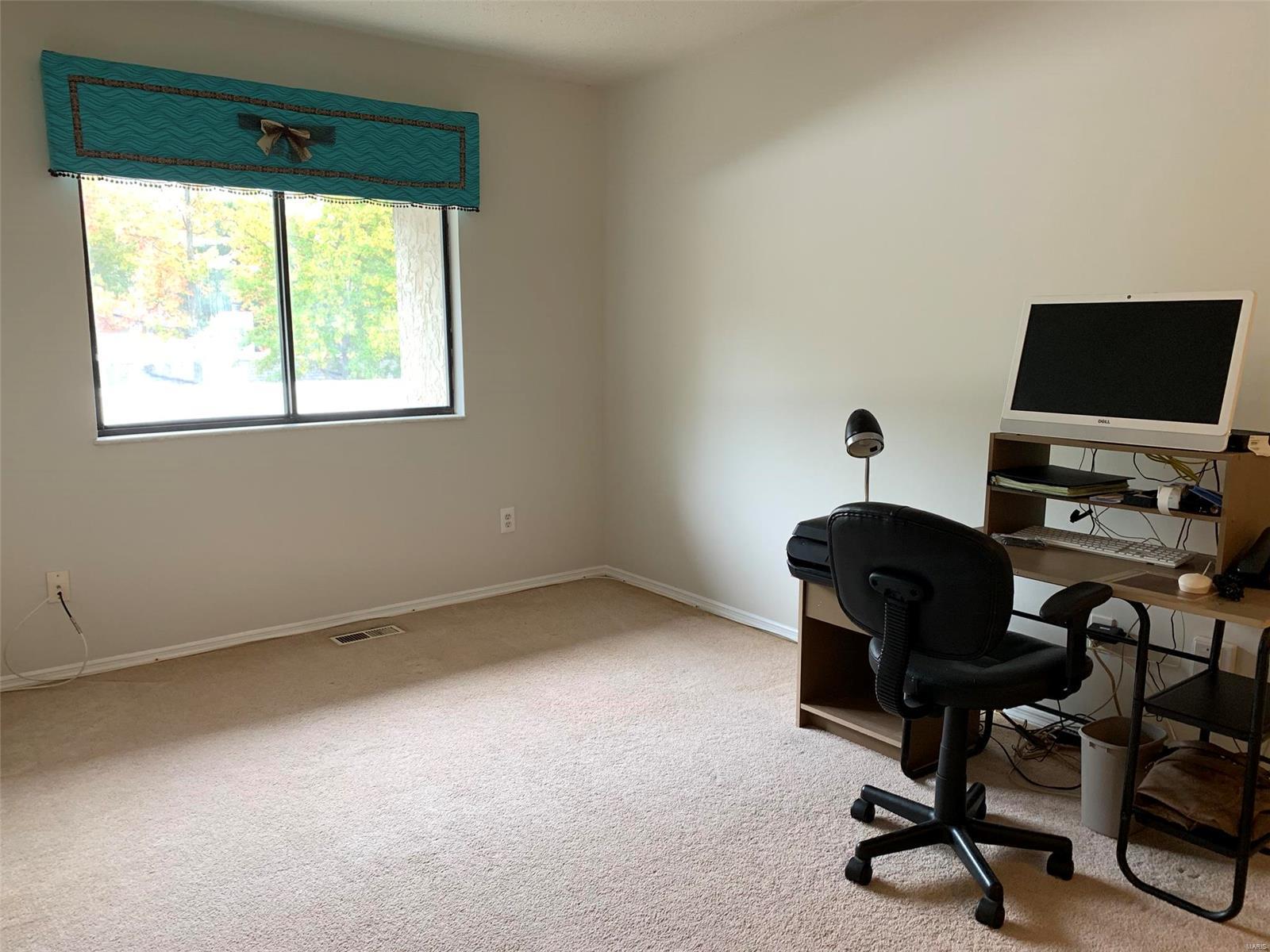 2630 Hampton Road, Unit B St. Charles, MO 63303 - Photo 15 of 24 Gallery Image 15