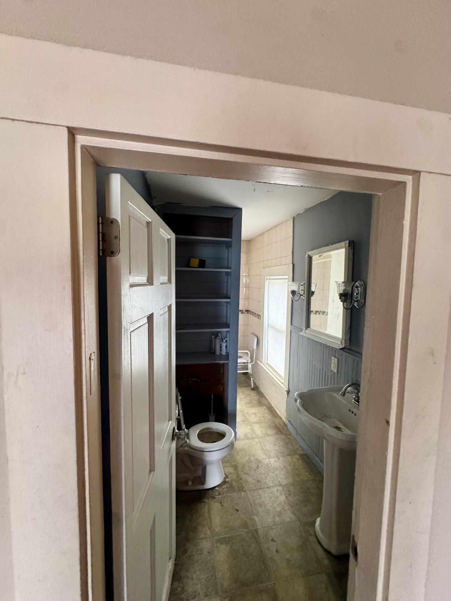 21 Park Street Paris, ME 04281 - Photo 15 of 20 Unit 2 Bath