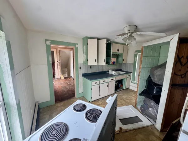 $95,000 | 21 Park Street, Paris, ME 04281
