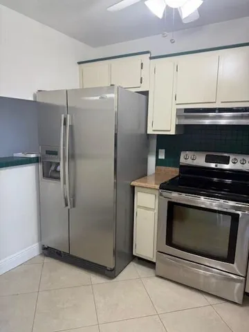 $2,000 | 21911 Lake Forest Circle, Unit 201, Boca Raton, FL 33433