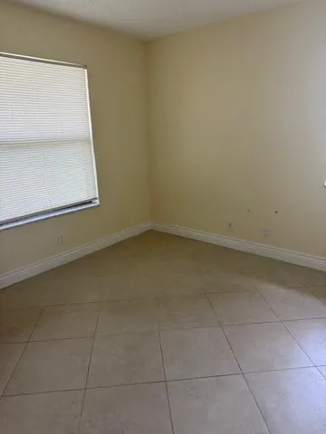 $2,000 | 21911 Lake Forest Circle, Unit 201, Boca Raton, FL 33433