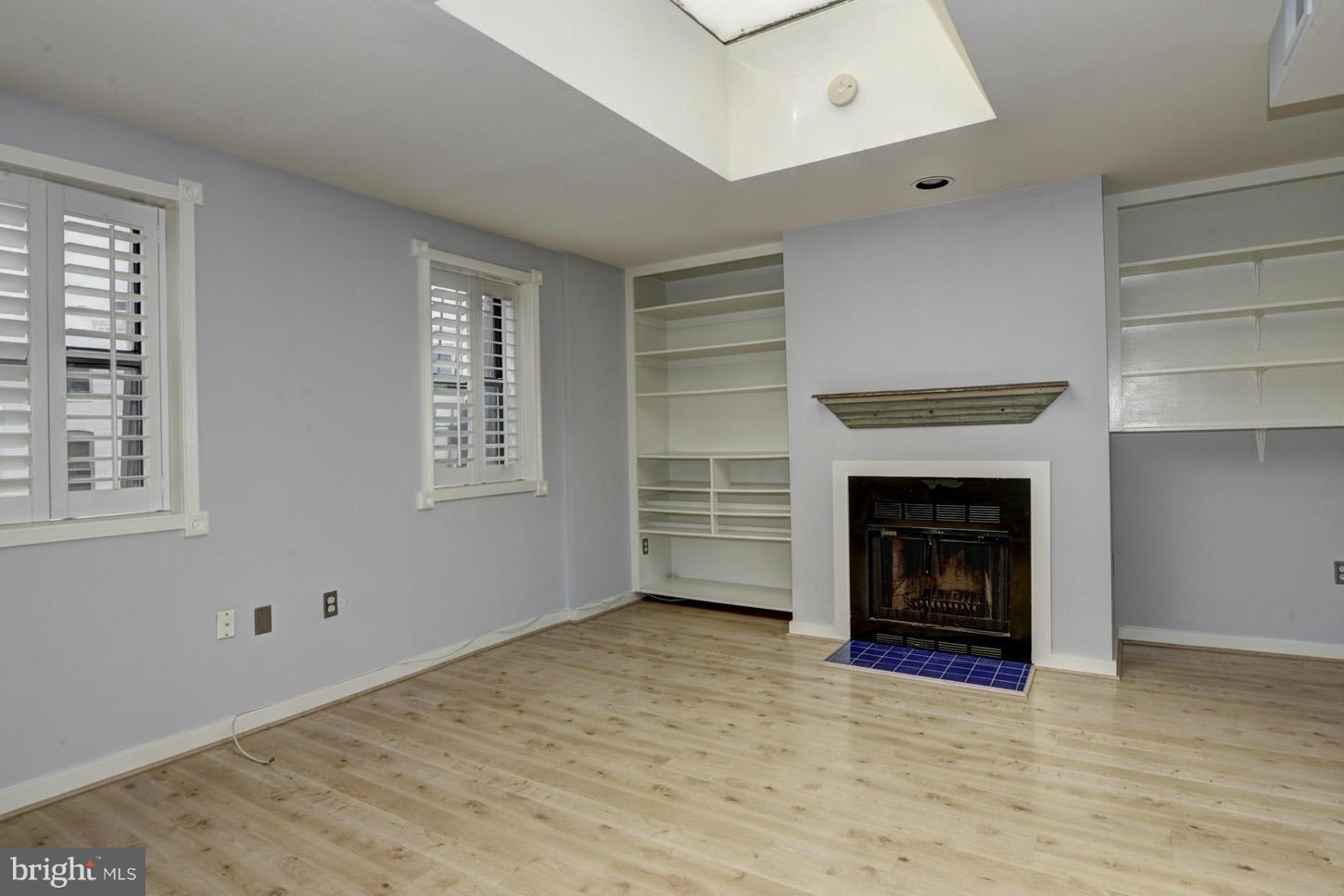 1931 17th Street Northwest, Unit 405 Washington, DC 20009 - Photo 2 of 8 Living Room