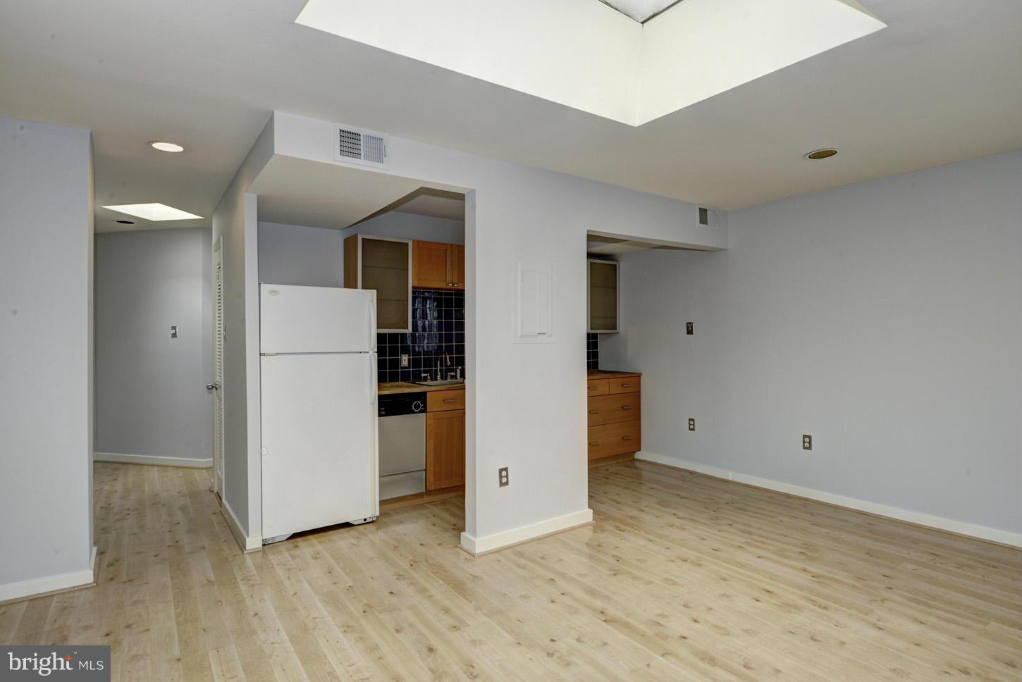 1931 17th Street Northwest, Unit 405 Washington, DC 20009 - Photo 3 of 8 Kitchen