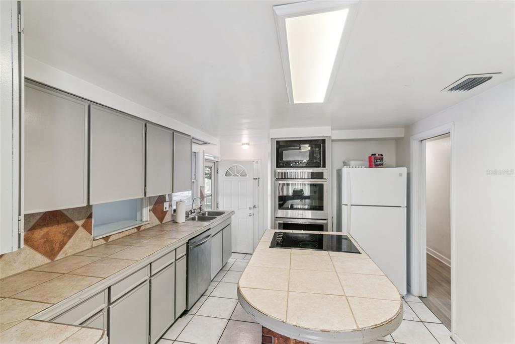 2508 Good Homes Road Orlando, FL 32818 - Photo 12 of 30