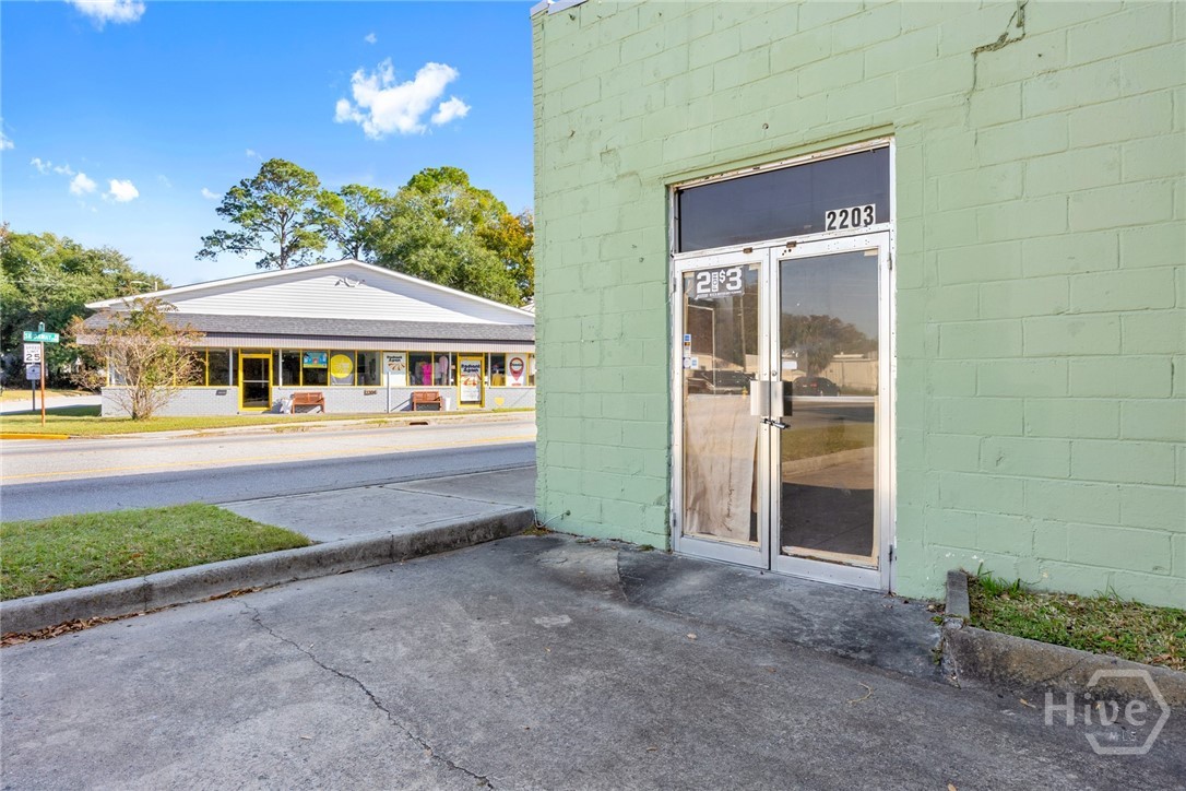 2203 Skidaway Road Savannah, GA 31404 - Photo 11 of 42