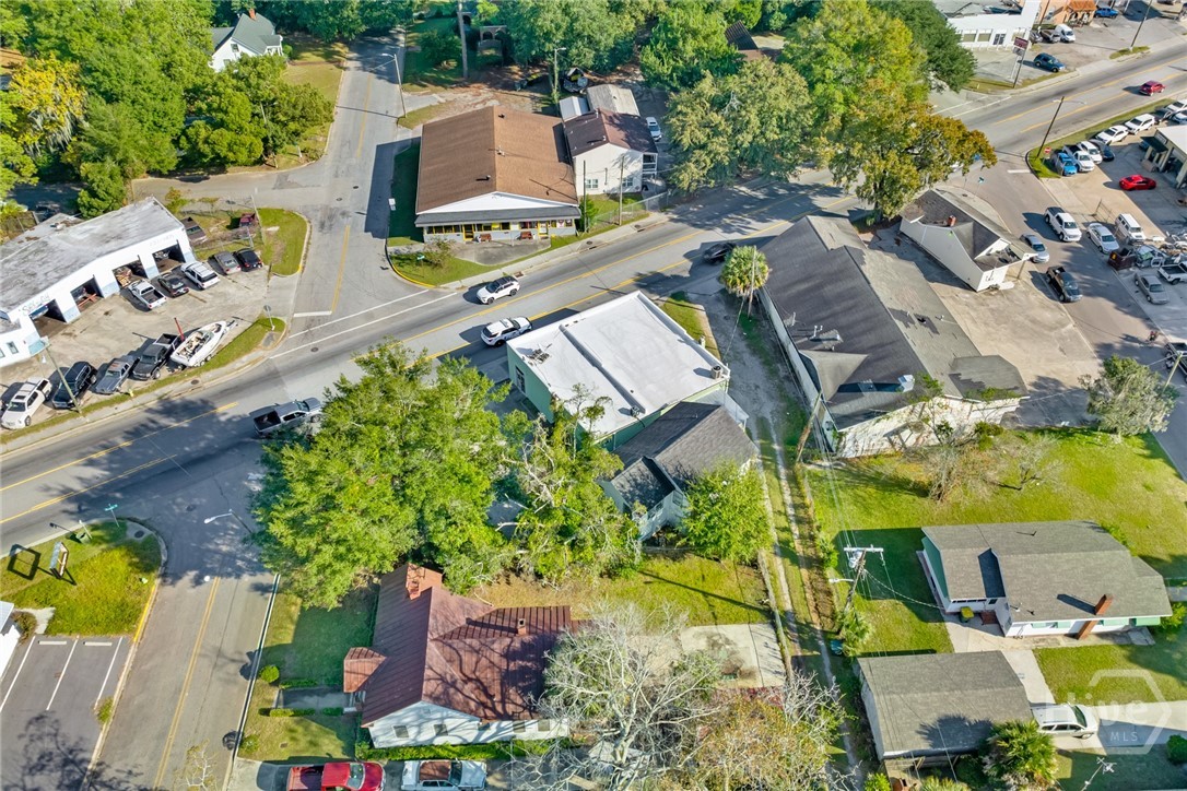 2203 Skidaway Road Savannah, GA 31404 - Photo 8 of 42