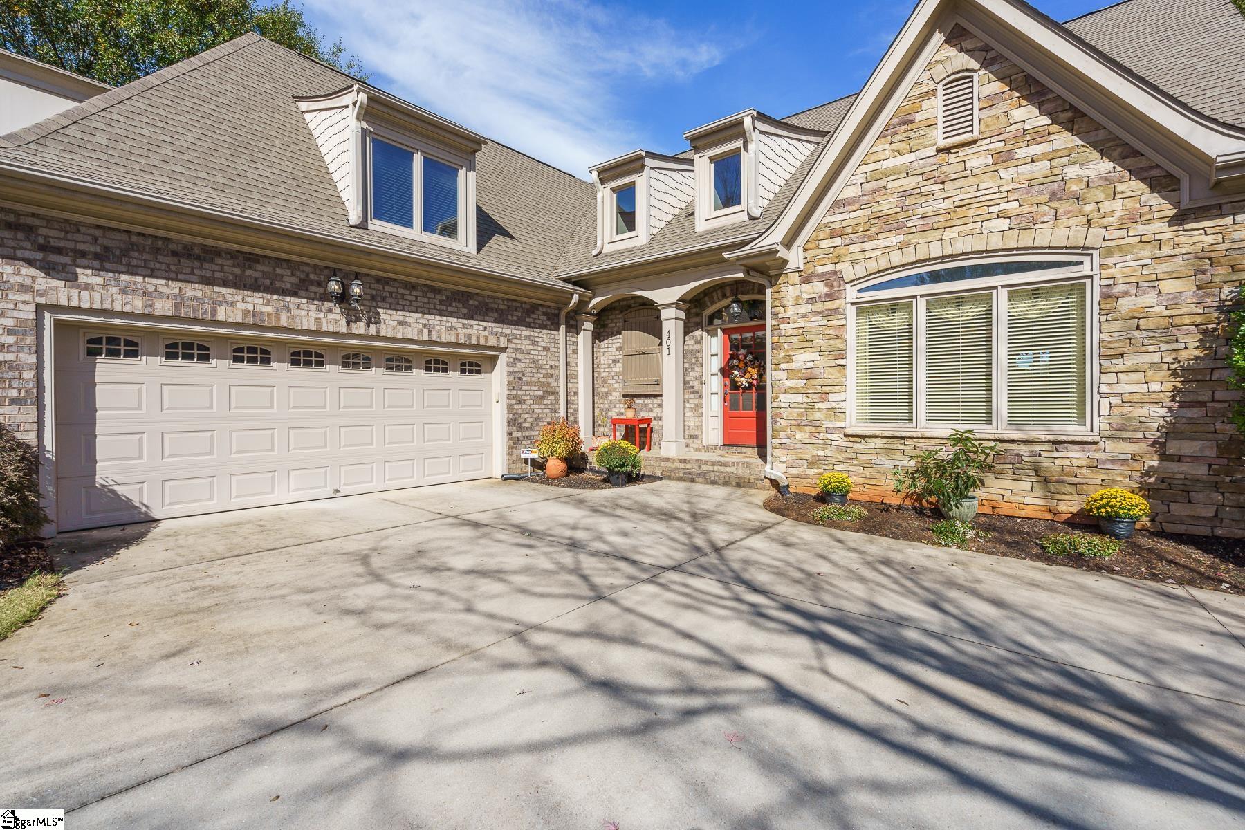 401 Carriage Hill Road Simpsonville, SC 29681 - Photo 4 of 34 Gallery Image 4