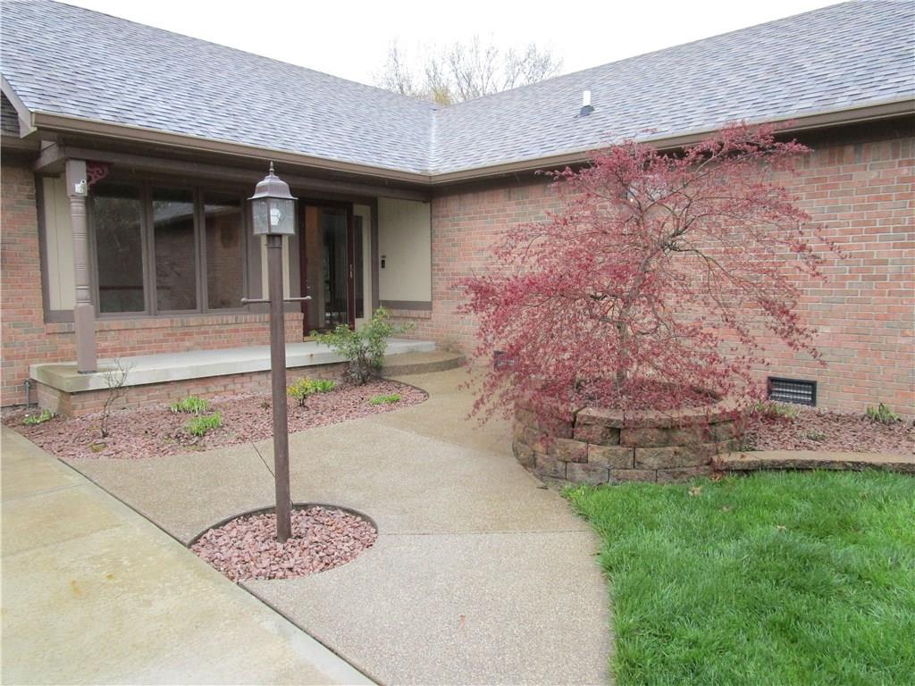 1607 Iron Liege Road Indianapolis, IN 46217 - Photo 4 of 27 Gallery Image 4