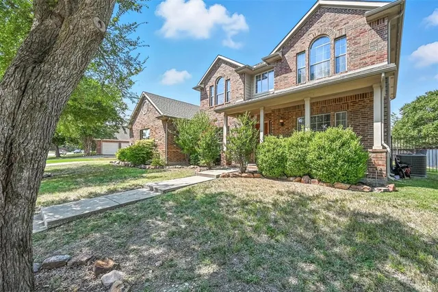 $660,000 | 213 Westminister Avenue, Murphy, TX 75094