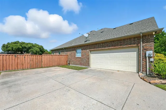 $660,000 | 213 Westminister Avenue, Murphy, TX 75094