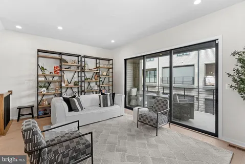 $949,000 | 43486 Wilcox Terrace, Ashburn, VA 20148