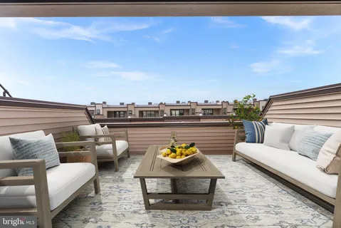 $949,000 | 43486 Wilcox Terrace, Ashburn, VA 20148