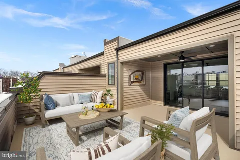 $949,000 | 43486 Wilcox Terrace, Ashburn, VA 20148