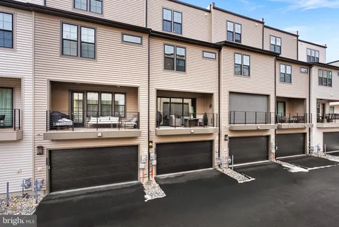 $949,000 | 43486 Wilcox Terrace, Ashburn, VA 20148