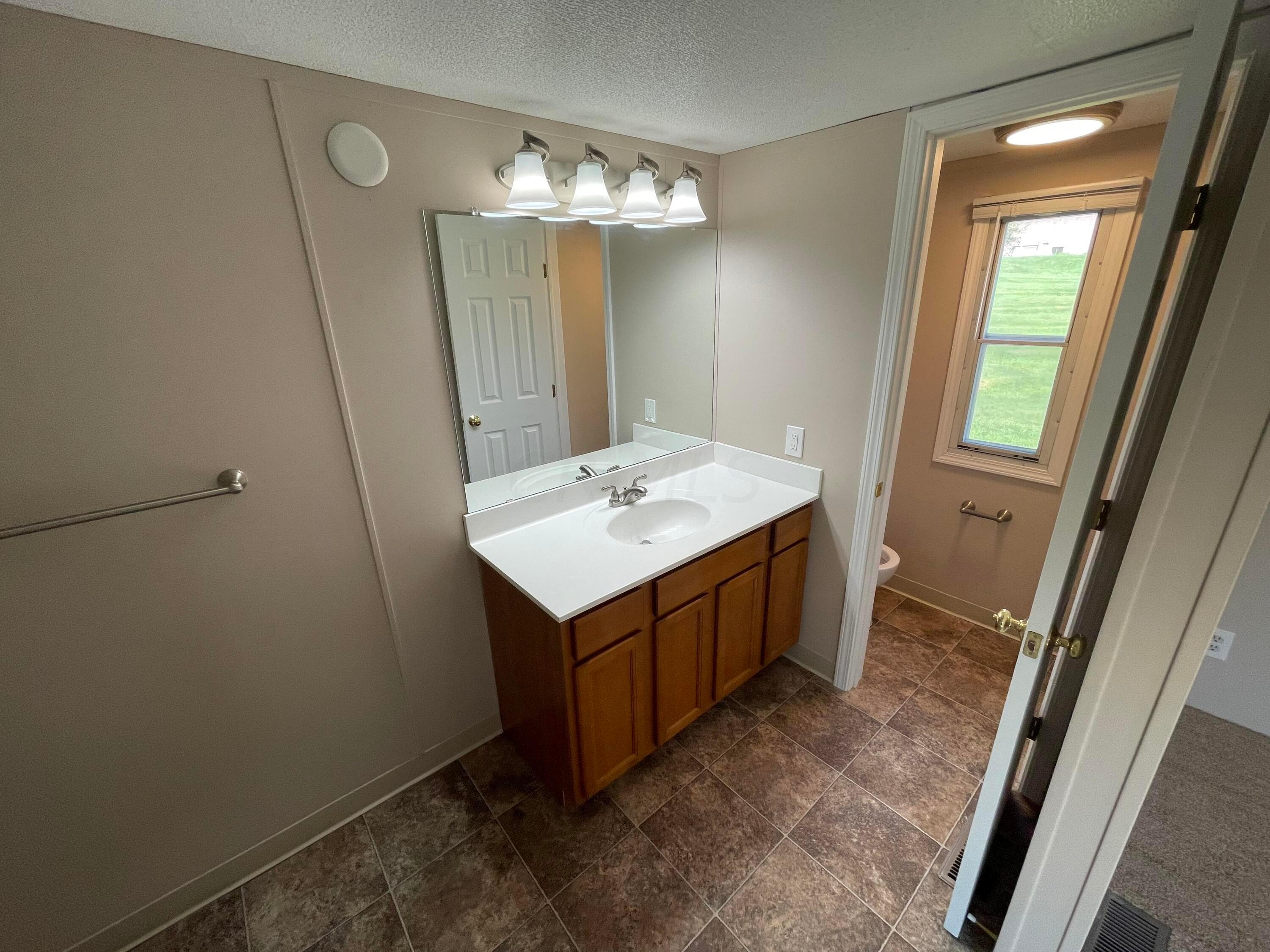 8 Spring Lake Court Delaware, OH 43015 - Photo 16 of 27