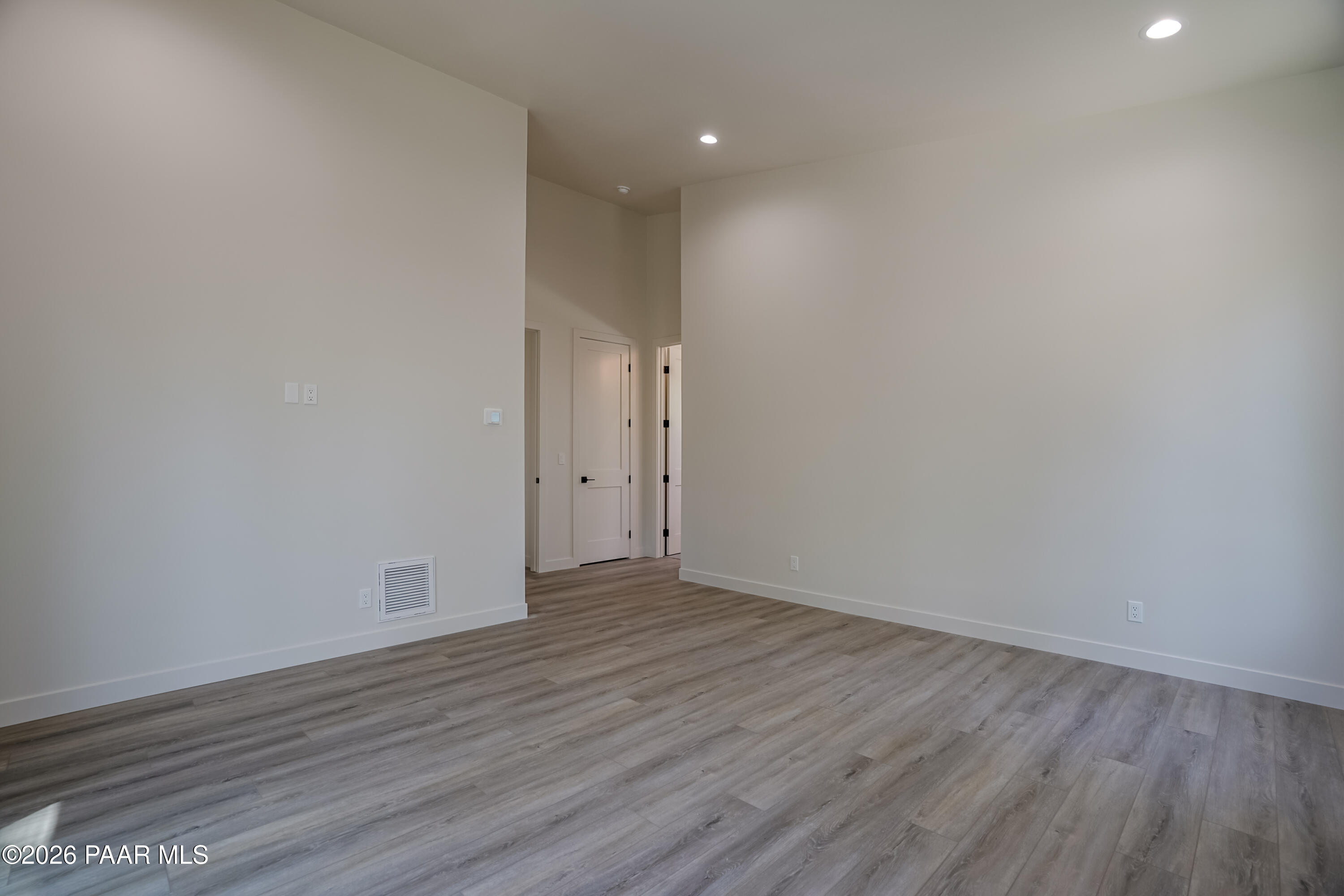 1147 East Timber Ridge Road Prescott, AZ 86303 - Photo 19 of 36 Primary Bedroom