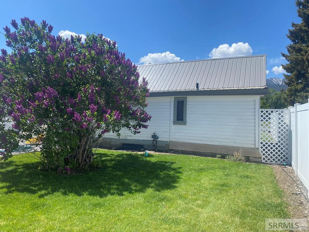 510 Spruce Street Mackay, ID 83251 - Photo 23 of 41