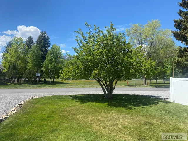 $199,999 | 510 Spruce Street, Mackay, ID 83251