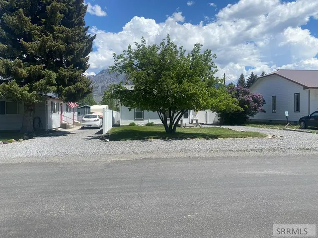 $199,999 | 510 Spruce Street, Mackay, ID 83251