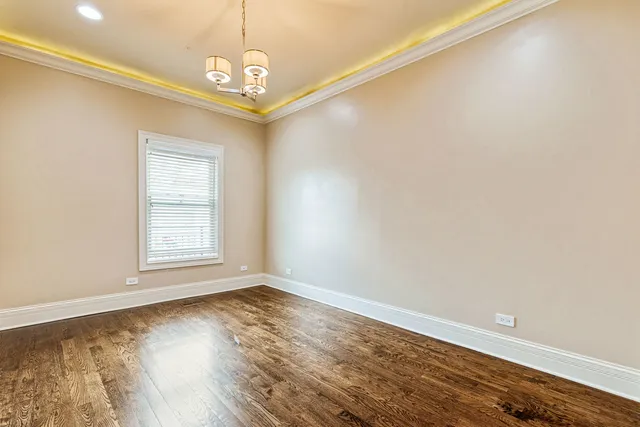 $829,000 | 4065 South Ellis Avenue, Chicago, IL 60653