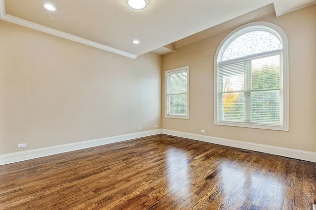 $829,000 | 4065 South Ellis Avenue, Chicago, IL 60653